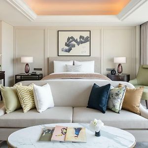 Grand Deluxe Zimmer mit Kingsize-Bett